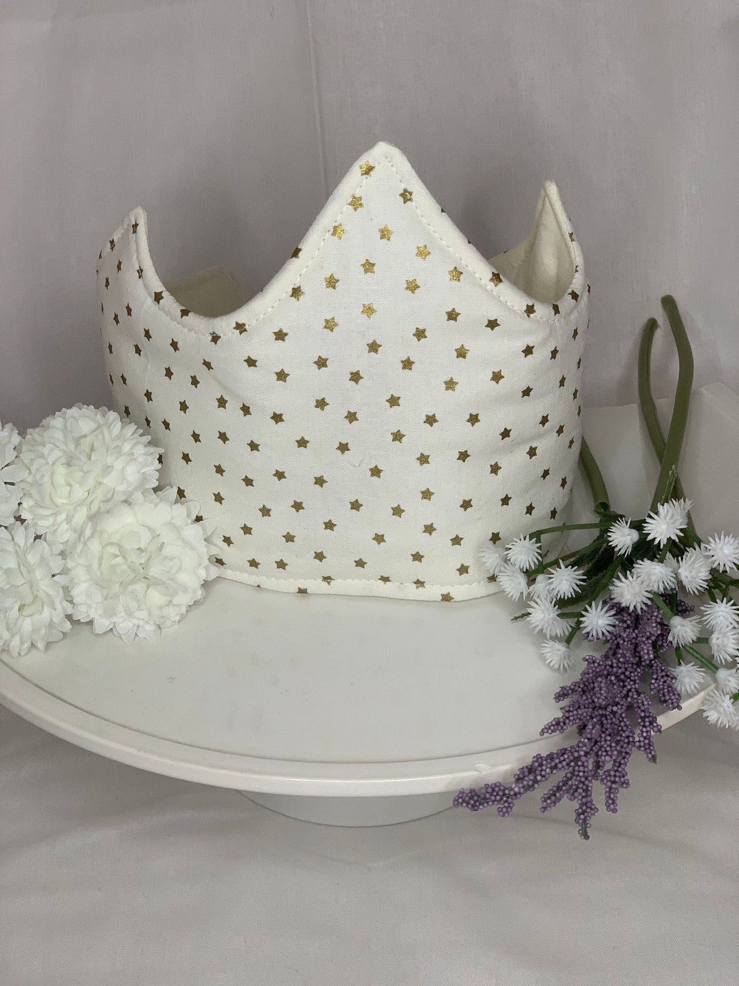 Gold star crown